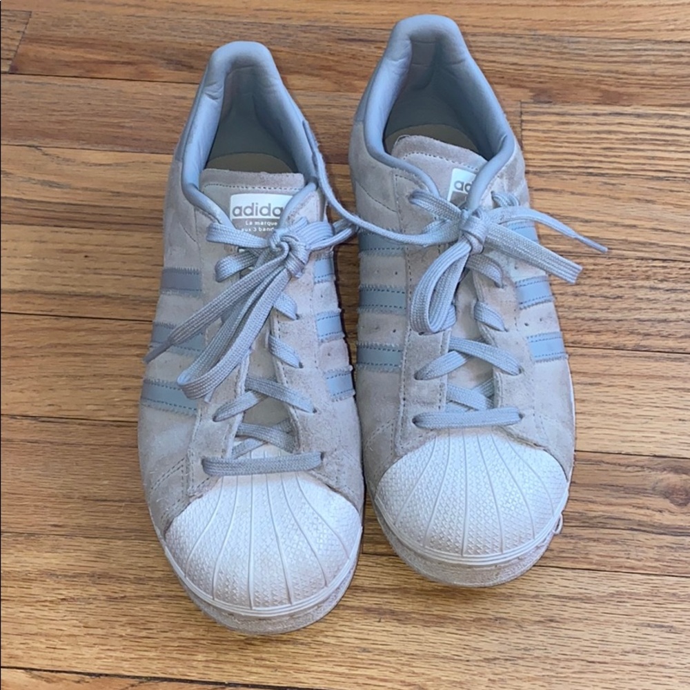 Suede Adidas Superstars